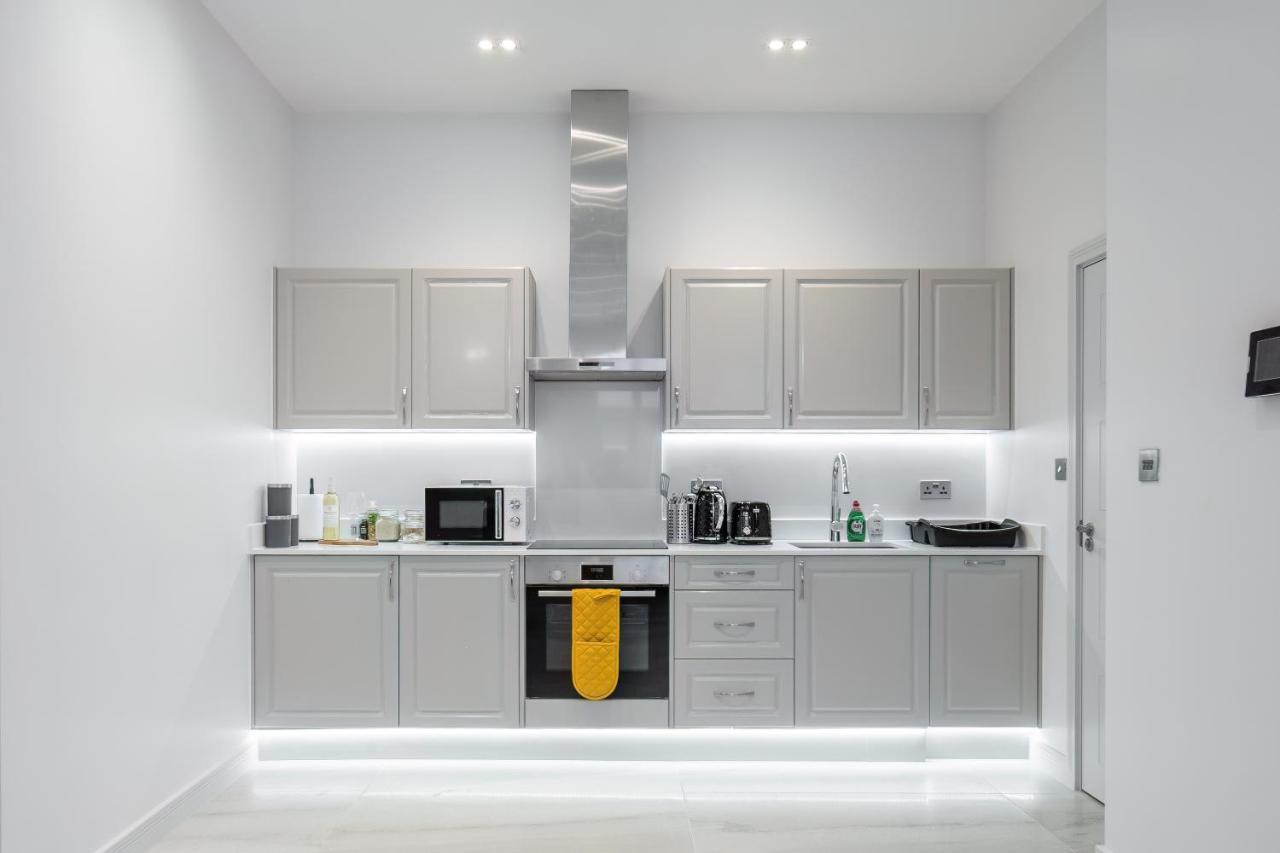 Livestay-Modern & Stylish Apartments In Дидкот Екстериор снимка
