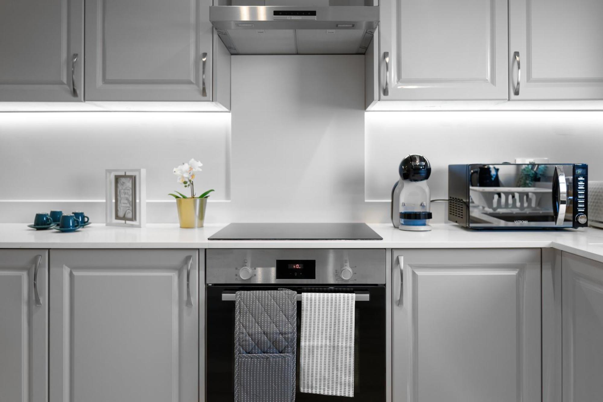Livestay-Modern & Stylish Apartments In Дидкот Екстериор снимка