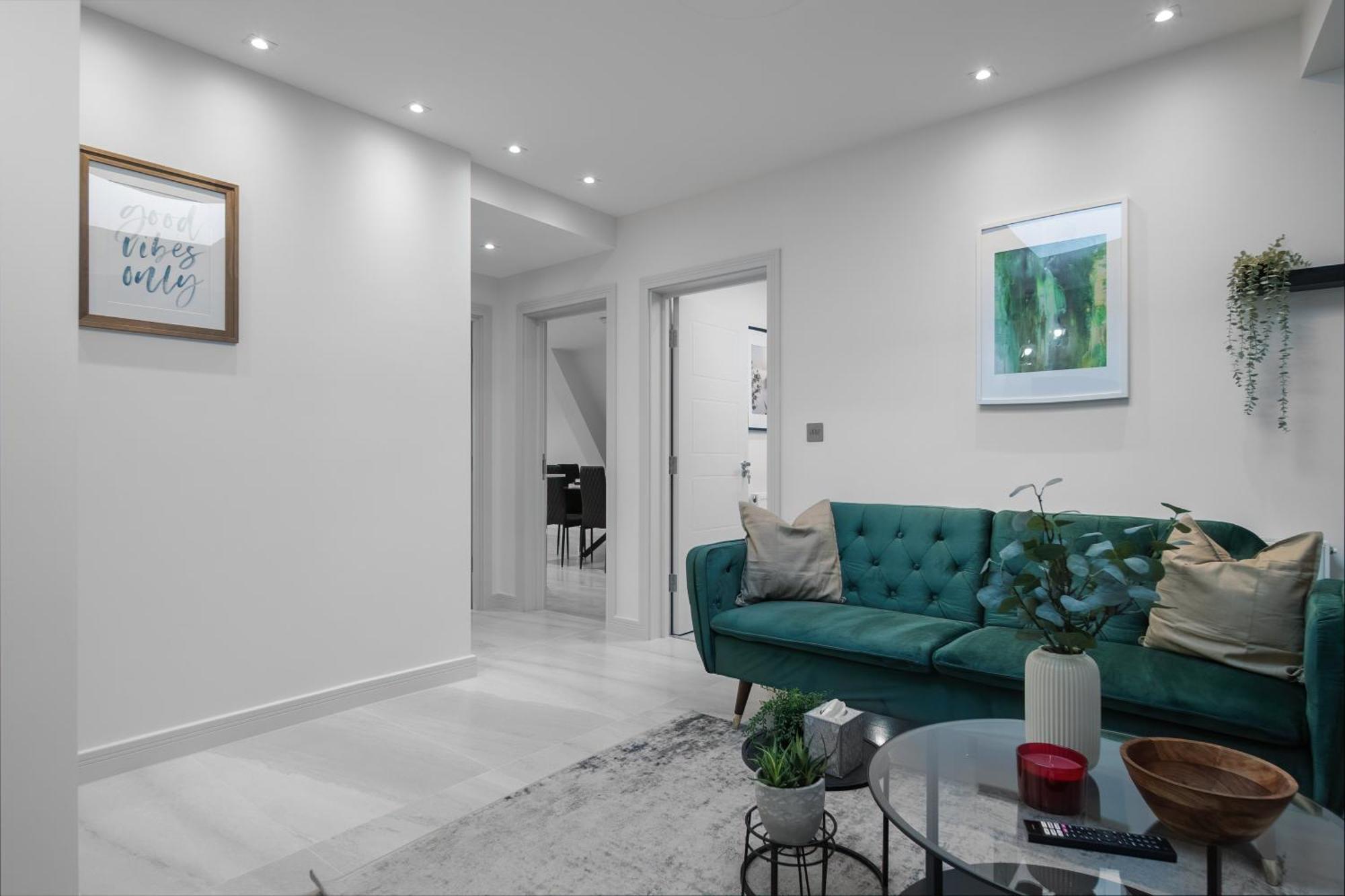 Livestay-Modern & Stylish Apartments In Дидкот Екстериор снимка